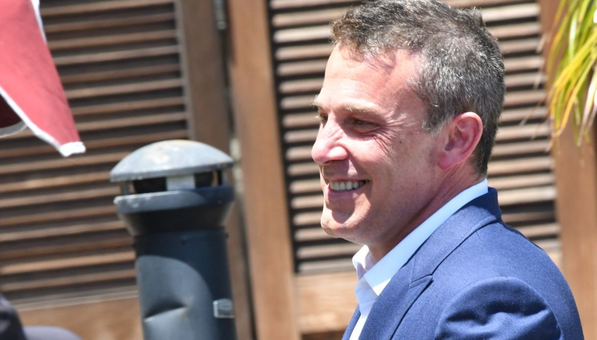 Ben Affleck changes his look to forget Jennifer Lopez? The new haircut