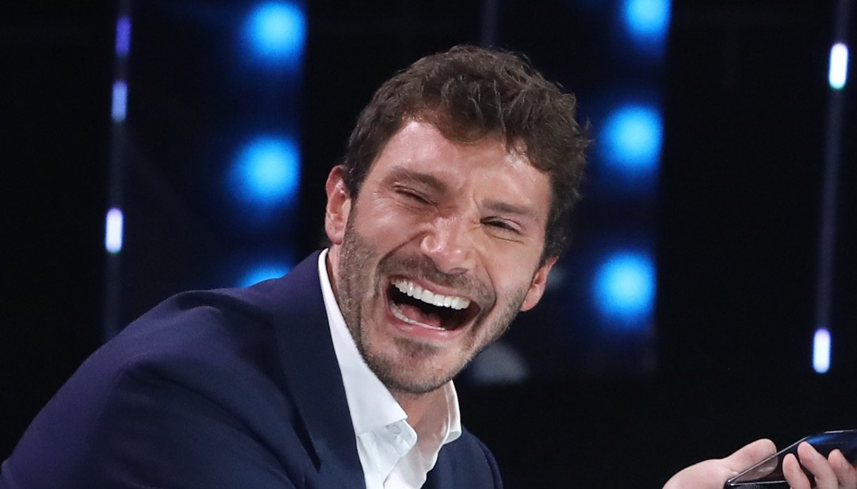 Stefano de Martino celebrates his 35th birthday: best wishes also from Rocco Siffredi